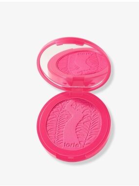 Tarte Blush ~ Amazonian
Clay 12 hour~ in Dollface ~
NWT in Box